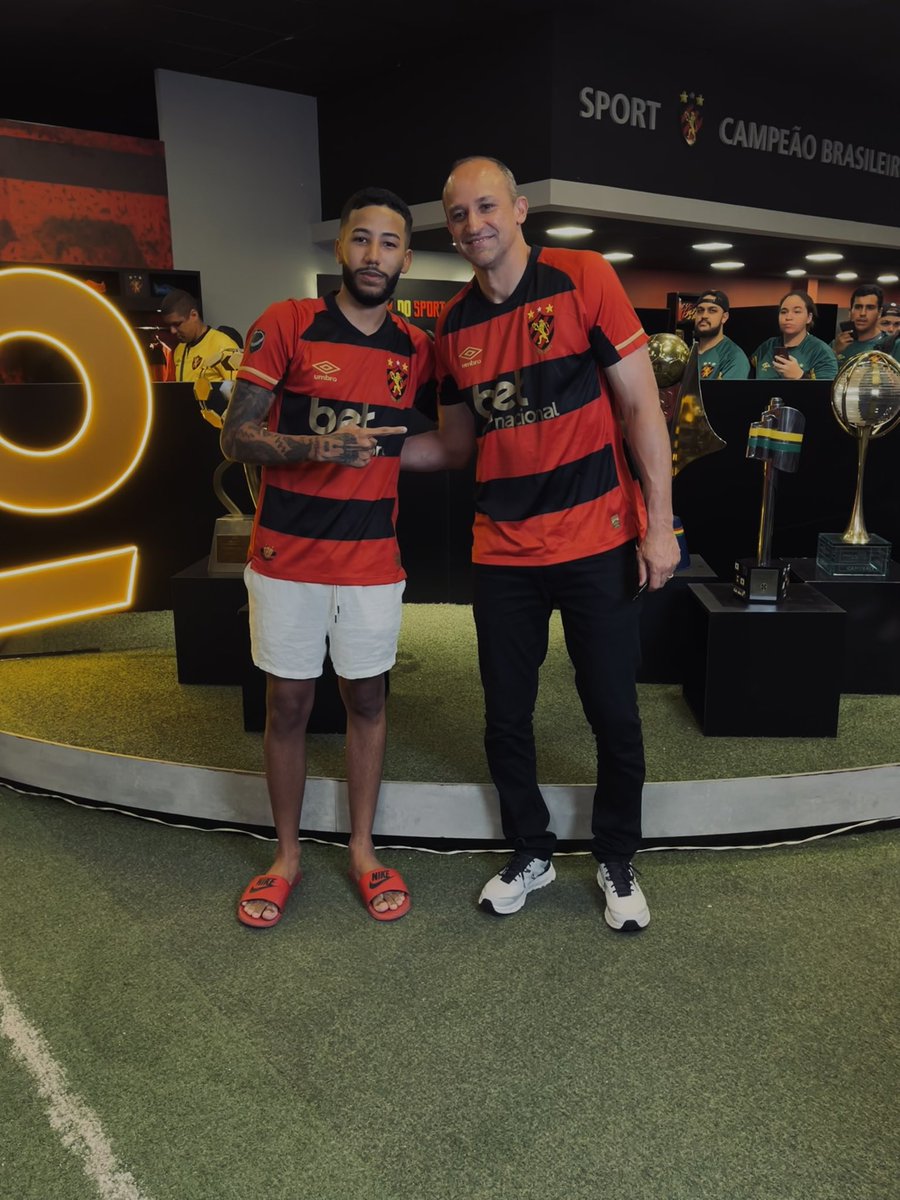 04_odaniel's tweet photo. TE AMO SPORT
TE AMO MAGRÃO
logo logo estará eternizado na pele! https://t.co/ZjYZfr6LDf
