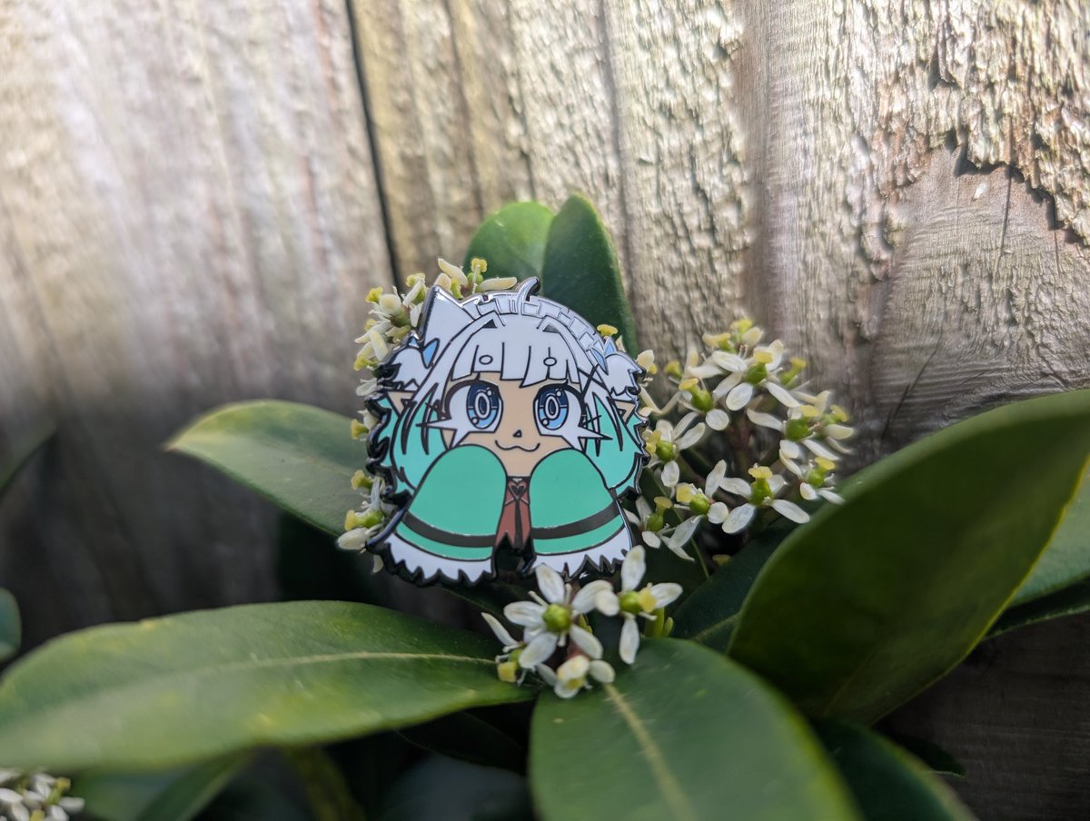 YumeTogeyo's tweet photo. My Mint enamel pins came in today!! They're so cute!! My first ever pin!! I've made!! 🥹
 Will have them 'outside' Offkai for $10 each!! #Fantography #MintFantome https://t.co/qoMuiQp884