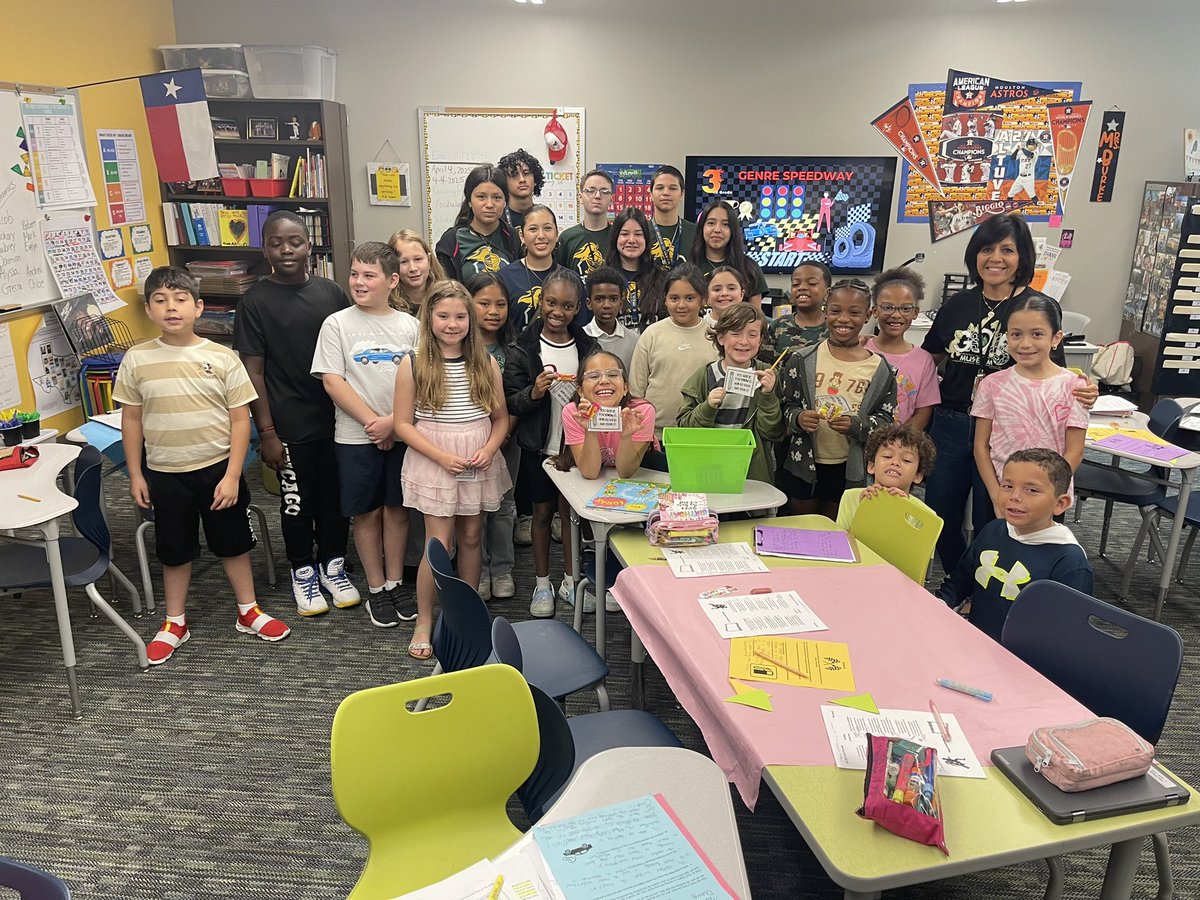 Our Amazing Sconzo High School Volunteers took the time to spread joy and encouragement to our Grizzlies before STAAR!💙💛<a href="/HumbleISD_GE/">Groves Elementary</a>