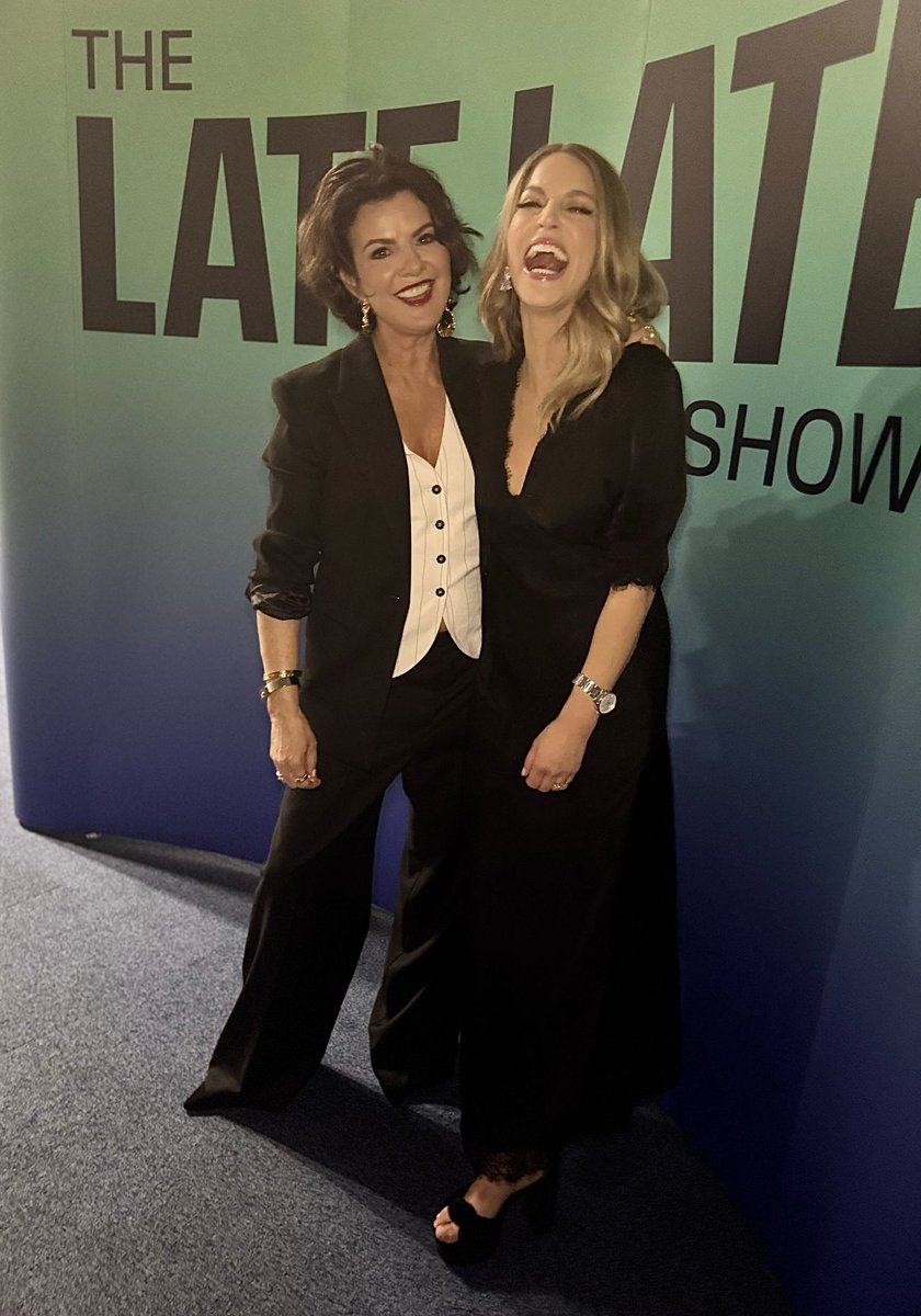 VoltaPictures's tweet image. The brilliant @amyhuberman & @DeirdreOKane1 light up @RTELateLateShow! We’re so excited for Irish audiences to see their amazing performances when FRAN THE MAN hits cinemas next Friday! #FranTheManFilm