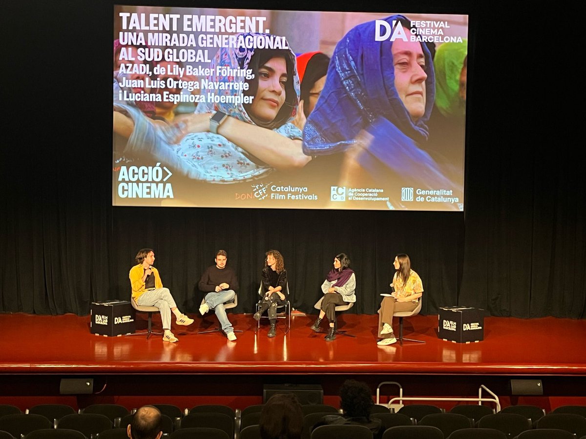 Belit Lago (@poluxlisbon) on Twitter photo Molt feliç d’haver format part dels interessantíssims debats que han sorgit aquests dies arrel de les projeccions de ‘DARU/N’, ‘Baisanos’ i ‘Azadi’ dins d’<a href="/AccioCinema/">Acció Cinema</a> al <a href="/DAFilmFestival/">D'A Festival Cinema Barcelona 2025</a> 🎞️
Gràcies i felicitats per la feinada <a href="/Mar_Canet13/">Mar Canet</a> <a href="/BHindrichs/">Benjamin Hindrichs</a> 🦾 Molt feliç d’haver format part dels interessantíssims debats que han sorgit aquests dies arrel de les projeccions de ‘DARU/N’, ‘Baisanos’ i ‘Azadi’ dins d’<a href="/AccioCinema/">Acció Cinema</a> al <a href="/DAFilmFestival/">D'A Festival Cinema Barcelona 2025</a> 🎞️
Gràcies i felicitats per la feinada <a href="/Mar_Canet13/">Mar Canet</a> <a href="/BHindrichs/">Benjamin Hindrichs</a> 🦾