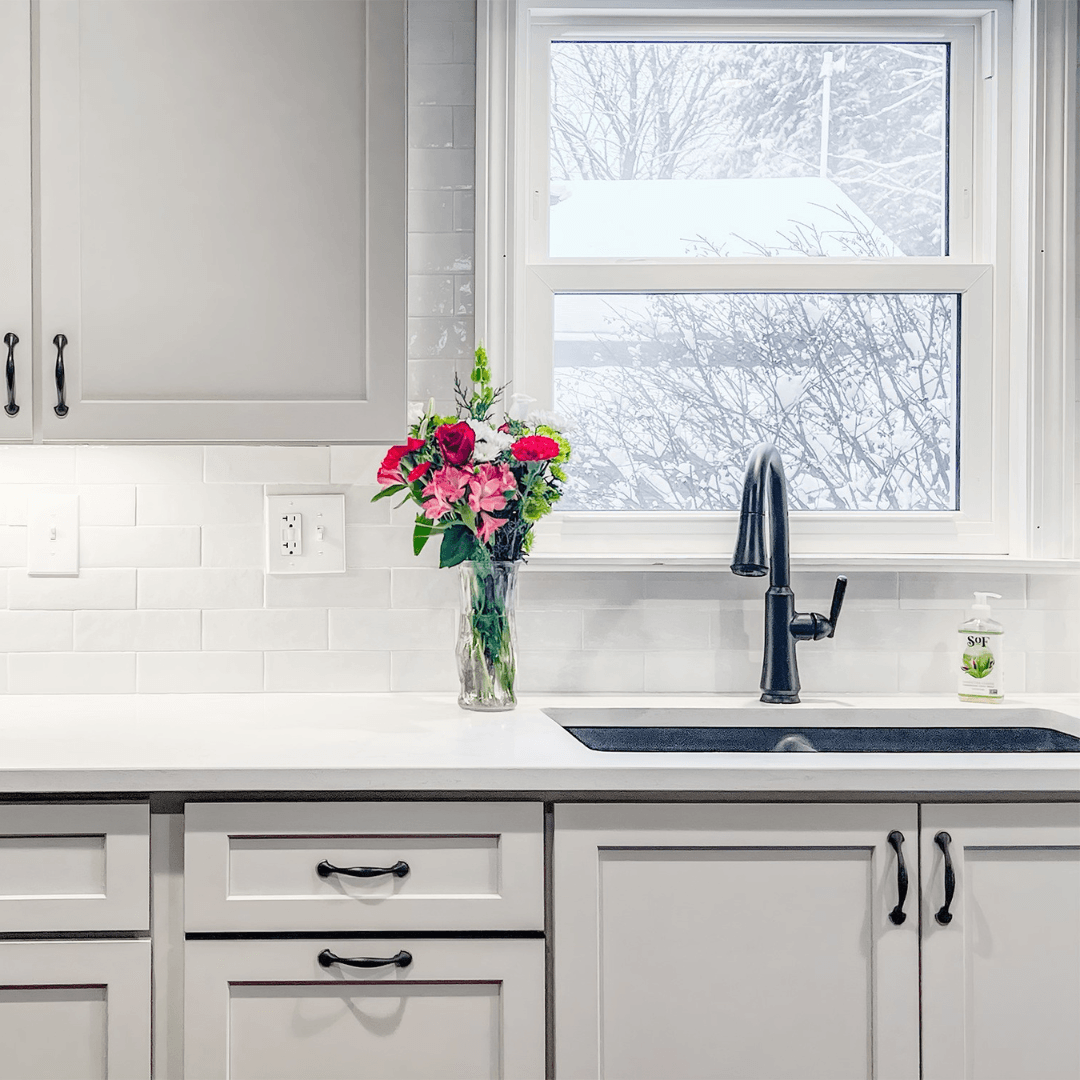 CustomBuiltMI's tweet photo. In our recent short, we gave you a glimpse of Sara Majeske’s stunning kitchen transformation—now, let’s dive into the details!

Swipe through to see how each detail brings this remodel to life!

#KitchenDesign #CustomBuiltMI https://t.co/uXHurr2iob