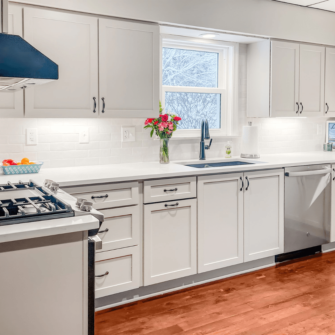 CustomBuiltMI's tweet photo. In our recent short, we gave you a glimpse of Sara Majeske’s stunning kitchen transformation—now, let’s dive into the details!

Swipe through to see how each detail brings this remodel to life!

#KitchenDesign #CustomBuiltMI https://t.co/uXHurr2iob