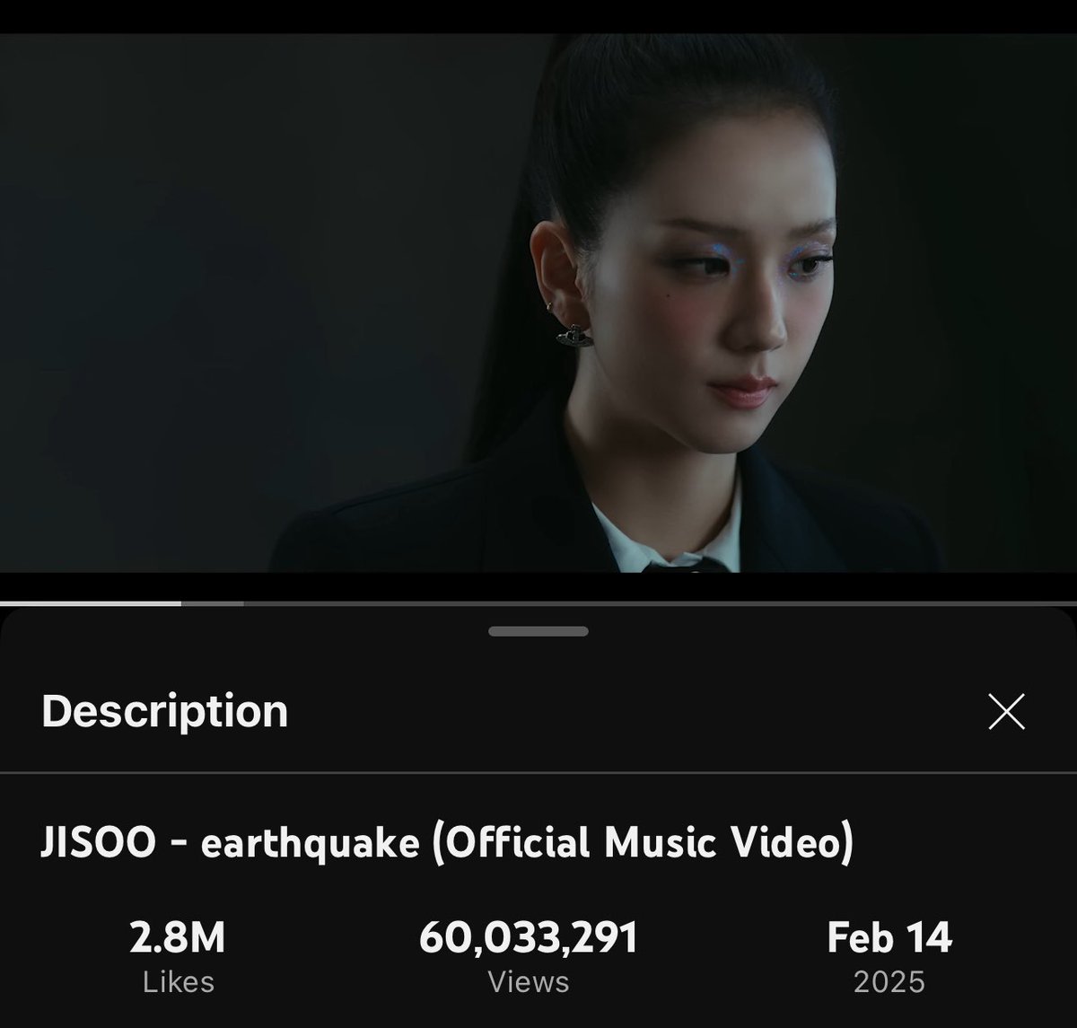 NEWSJISOO's tweet photo. #JISOO’s ‘earthquake’ official music video has surpassed 60M views on YouTube. https://t.co/JGD68rE09q