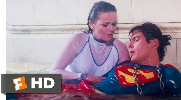 affonsosolano's tweet photo. Não é porque a personagem tem medo, ou se machuca, que ela é fraca. Da mesma forma c/ pessoas. 

O Snyder entende muito pouco sobre vulnerabilidade. Diferente do James Gunn. Se o filme será bom eu ainda não sei, mas adoro saber que teremos um Super-Homem mais homem de que super. https://t.co/L9d50bzOAr