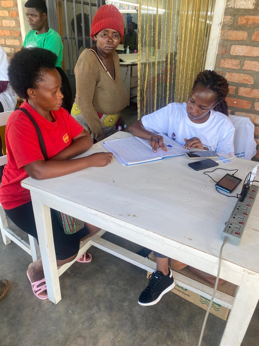 SCOPH MEDSAR-Rwanda (@scophrwanda) on Twitter photo Yesterday 4th April, in Collaboration with <a href="/globemedUR/">GlobeMed at UR</a> we had vibrant NCDs screening session at Matyazo Market. We screened over 100 people and it was a great art to NCDs early detection, care and health education.
#NCDsAwarenessWeek2025
#Healthyhabits
#Strongerlives
#beatNCDs Yesterday 4th April, in Collaboration with <a href="/globemedUR/">GlobeMed at UR</a> we had vibrant NCDs screening session at Matyazo Market. We screened over 100 people and it was a great art to NCDs early detection, care and health education.
#NCDsAwarenessWeek2025
#Healthyhabits
#Strongerlives
#beatNCDs