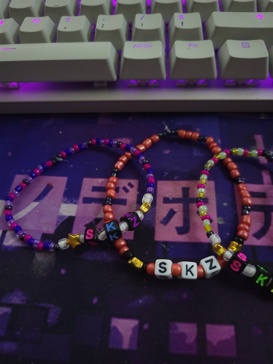 mysty_ria's tweet photo. J'ai commencé à fabriquer des Freebies pour Stay Kids le 26 juillet au SDF, j'ai prévu des Phone charms et des stickers (fais main par mes design) aussi, ça vous plaît ?? 🥺🤍

#StrayKids https://t.co/8rjYKNNKoI