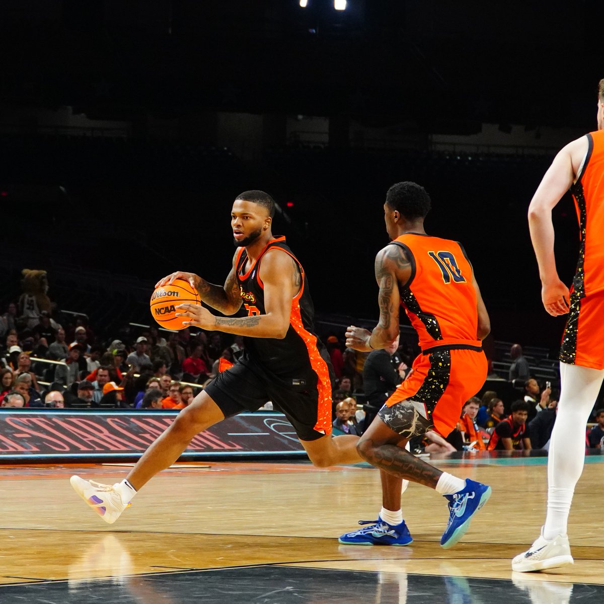Final from the NABC-Reese's Division I College All-Star Game!

Team East 100, Team West 91