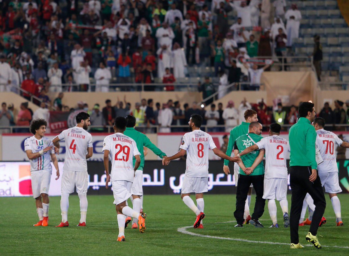 Hameeed90's tweet photo. #Derby_day 💚❤️ https://t.co/Pqw5dkXDBF
