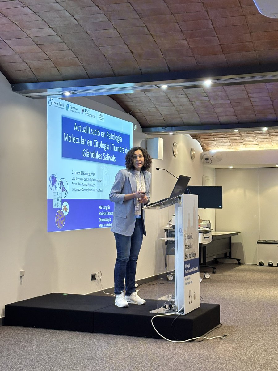 CitopatolCAT's tweet image. Primeres conferències del XIV Congrés de #Citopatologia a Sitges amb les Dres Laura López de @hospitalclinic, Carmen Bazquez de @PathTauli, Sandra López de @hospitalclinic i la participació internacional del Dr Fernando Schmitt de @IACytology. 
Gràcies a tots 🙌🏻🤩
#CitopatCat