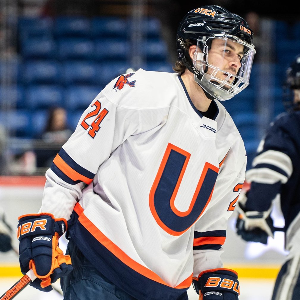 Player signed to amateur tryout by <a href="/ECHLThunder/">Adirondack Thunder</a>: F Jakob Breault (17G &amp; 20A in 31 GP with <a href="/Utica_Pioneers/">Utica Pioneers</a> [<a href="/NCAADIII/">NCAA Division III</a>] this season).