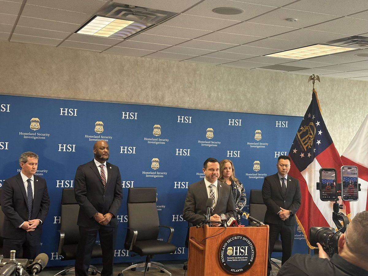 HSIAtlanta's tweet image. NEWS: HSI unveils results from labor trafficking operation in Dalton, Georgia. shorturl.at/briE9