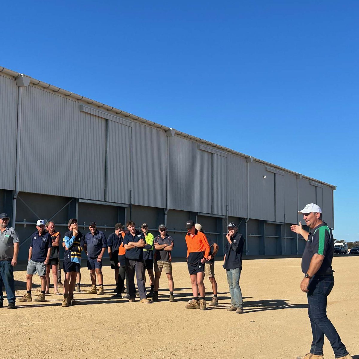 What a fantastic effort by the team at Cleve Rural Traders to provide their clients (and potential clients) with a site visit last week, massive roll up of over 120 growers having a look around our facility that’ll provide so much more convenience, product surety and ease of use.