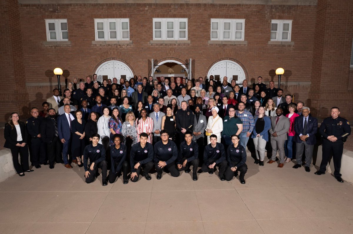 Chief's Advisory Board Summit 2025! Great for all 12 Advisory Boards to come together and work toward open and honest communication to make <a href="/CityofPhoenixAZ/">City of Phoenix, AZ</a> a safe and inclusive community. <a href="/PhoenixPolice/">Phoenix Police</a> #PHXPD