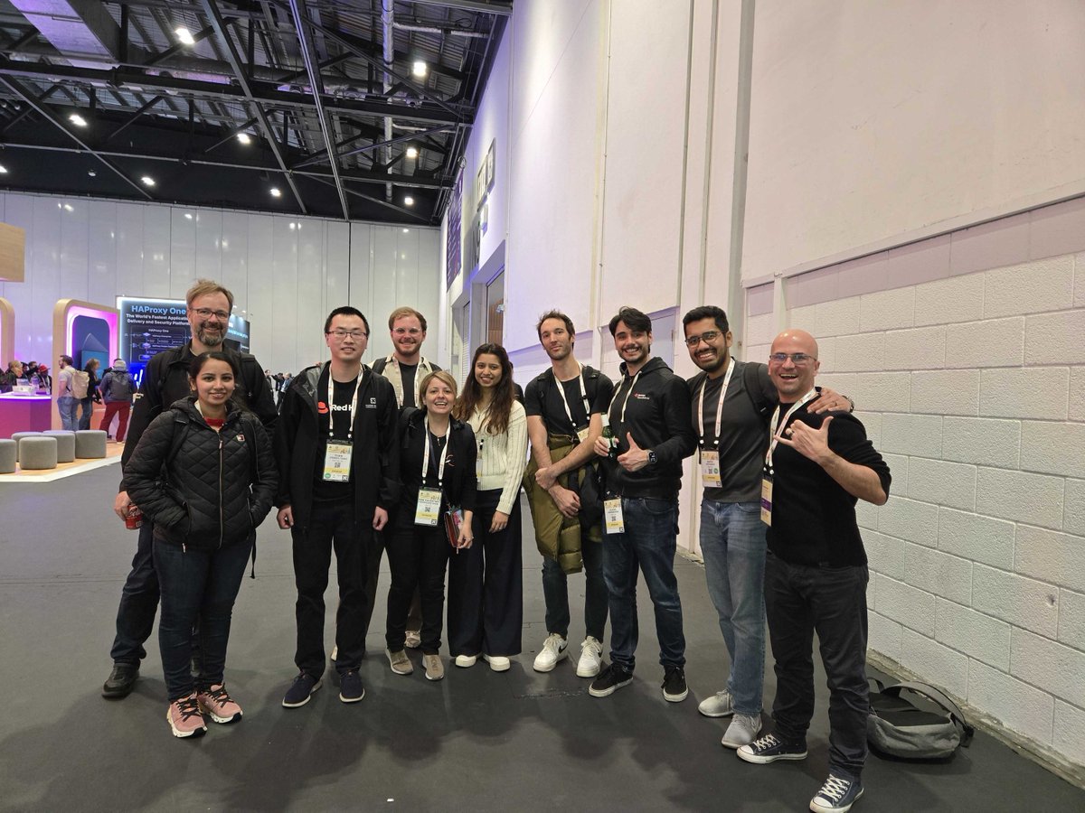 TerryTangYuan's tweet image. Wrapping up an amazing week at #KubeCon London!

It’s been a full week of connecting with an incredible community of users, contributors, collaborators, colleagues, and friends.

I had the pleasure of participating in a panel, an opening session, and two other KubeCon sessions!