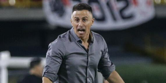 Quién es Pablo Peirano?? 
Como juega? Formación? Que propone?
Un hilo! 🧵

Se agradece RT!!