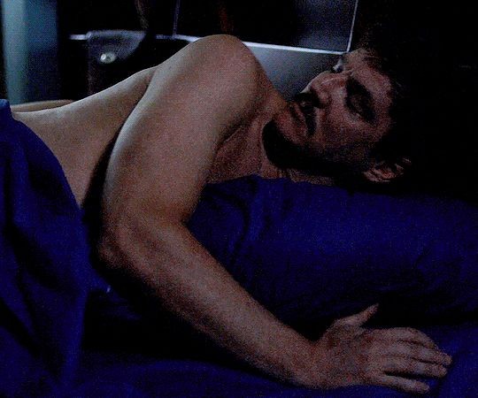 euteodore's tweet image. Waking up too early themed, good morning!