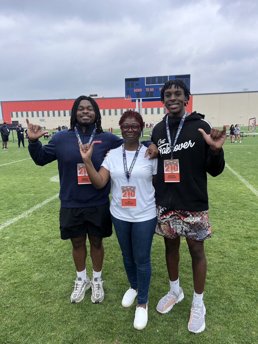 Thank you for the visit <a href="/UTSAFTBL/">UTSA Football 🏈</a> cant wait to come back for the OV!
<a href="/EarlGill10/">Earl Gill</a> 
<a href="/HunterRittimann/">Hunter Rittimann</a> 
<a href="/CoachTimYoder/">Tim Yoder</a> 
<a href="/JHSWarriors_FB/">Katy Jordan Football</a> 
<a href="/CoachTraylor/">Jeff Traylor</a> 
<a href="/ParkerThune/">Parker Thune</a>