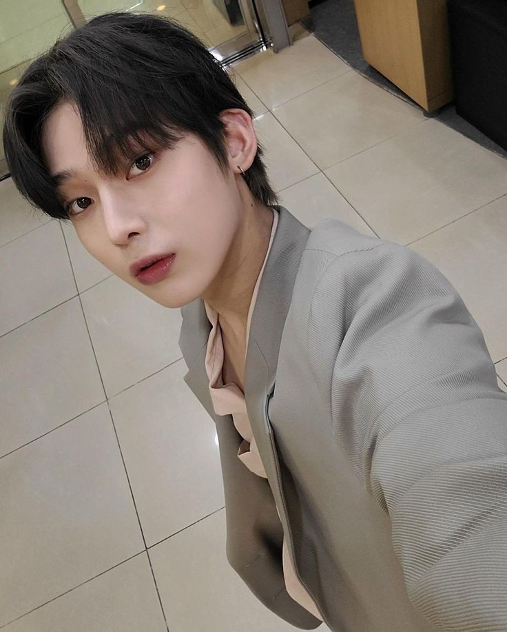 Hoy el amor me hizo salir de casa para acompañar a una hermosa pareja en su día especial. No veo la hora de verlos sobre el altar, para llorar mares después de que su amor tan sufrido al fin dé sus verdaderos frutos. Muchas felicidades por este día. Lloraré mares.