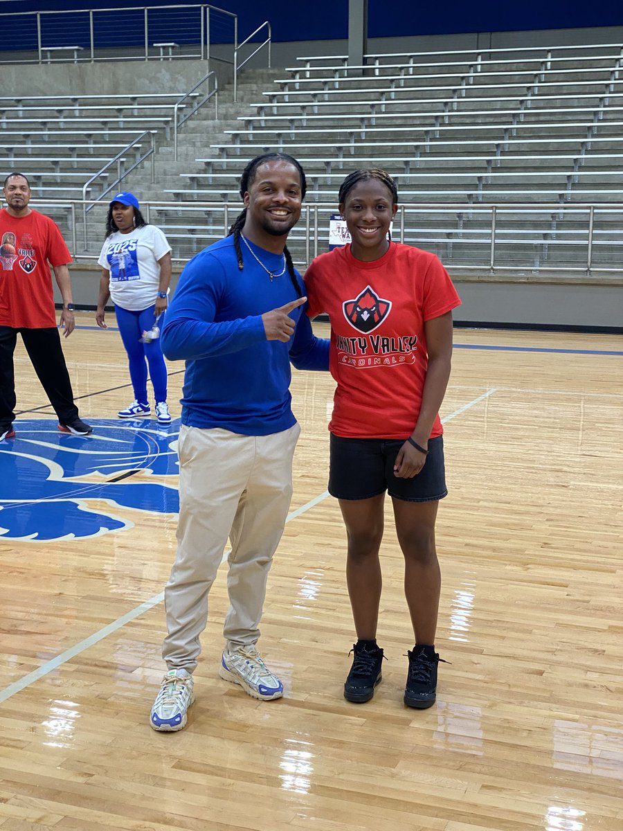 James Grant (@jgrantsports) on Twitter photo Congratulations to Tyler High Girls Basketball standout Kalyse Buffin <a href="/kalyse_buffin/">Kalyse3️⃣</a> on signing with TVCC! <a href="/TVCCwbball/">Trinity Valley Women's Basketball</a> Kalyse has left quite a mark on the Lady Lions program and will look to do the same in Athens! <a href="/TylerHighLions/">Tyler High School</a> <a href="/TylerLionsGB/">Tyler Lions Girls Basketball</a> <a href="/ScoobRay93/">Bobby Reynolds</a> <a href="/CoachPIvy/">Precious Ivy</a> <a href="/CowboyTD/">Garrett Sanders</a> Congratulations to Tyler High Girls Basketball standout Kalyse Buffin <a href="/kalyse_buffin/">Kalyse3️⃣</a> on signing with TVCC! <a href="/TVCCwbball/">Trinity Valley Women's Basketball</a> Kalyse has left quite a mark on the Lady Lions program and will look to do the same in Athens! <a href="/TylerHighLions/">Tyler High School</a> <a href="/TylerLionsGB/">Tyler Lions Girls Basketball</a> <a href="/ScoobRay93/">Bobby Reynolds</a> <a href="/CoachPIvy/">Precious Ivy</a> <a href="/CowboyTD/">Garrett Sanders</a>