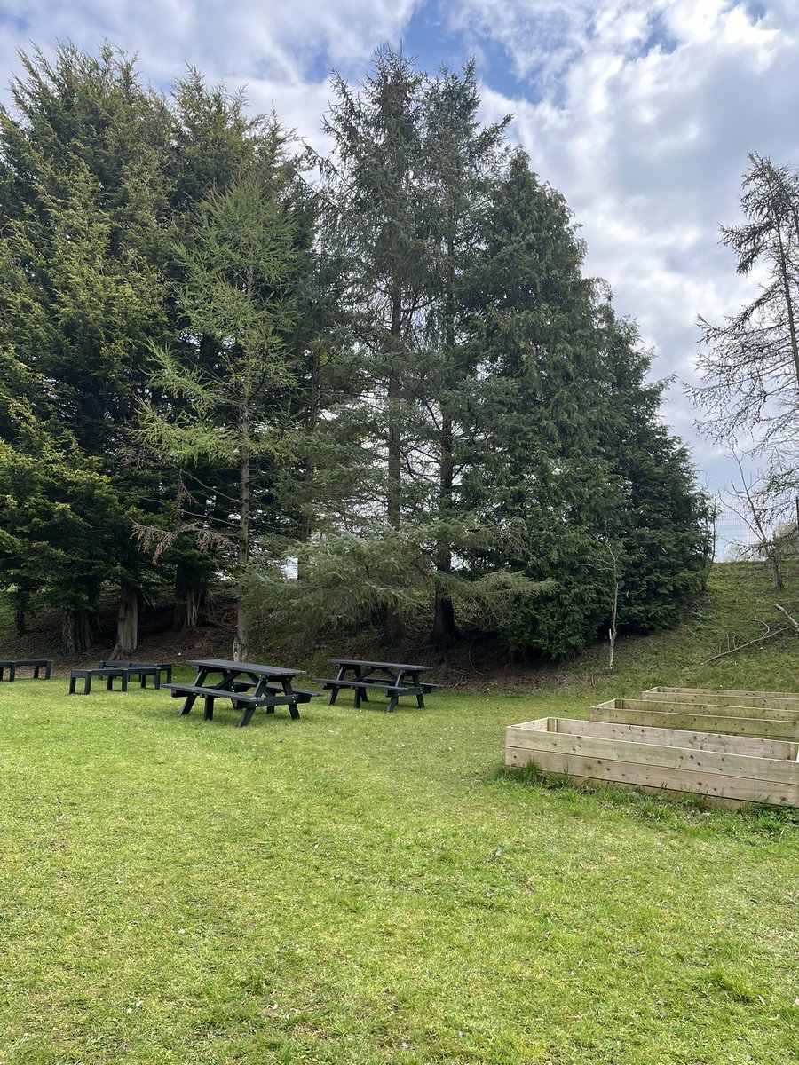 SUSGeog's tweet photo. EcoClub have been busy constructing our Outdoor Classroom 👏 https://t.co/tuQ68zXOIp