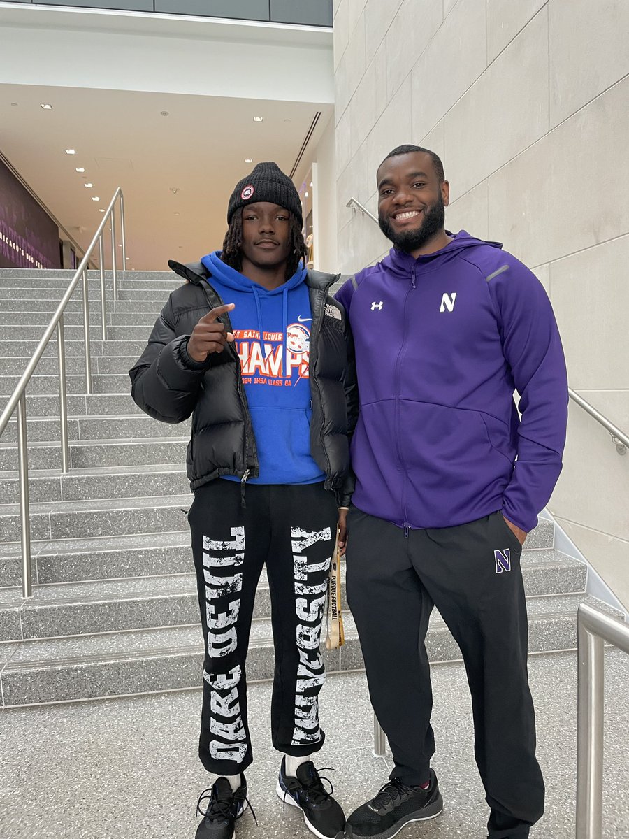 Had a great time visiting <a href="/NUFBFamily/">Northwestern Football</a> as well as meeting <a href="/Smith_D55/">Drew Smith</a>, hope to be back soon!! <a href="/CochBG4/">Brandon Gregory</a> <a href="/JPRockMO/">JP Rock</a> <a href="/Football_Flyers/">Esl FlyersFootball</a>