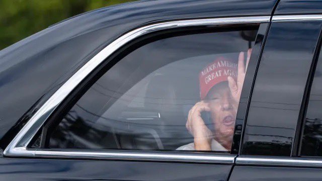 When mom leaves you in the car to grab groceries but you call her wondering why she’s taking so long