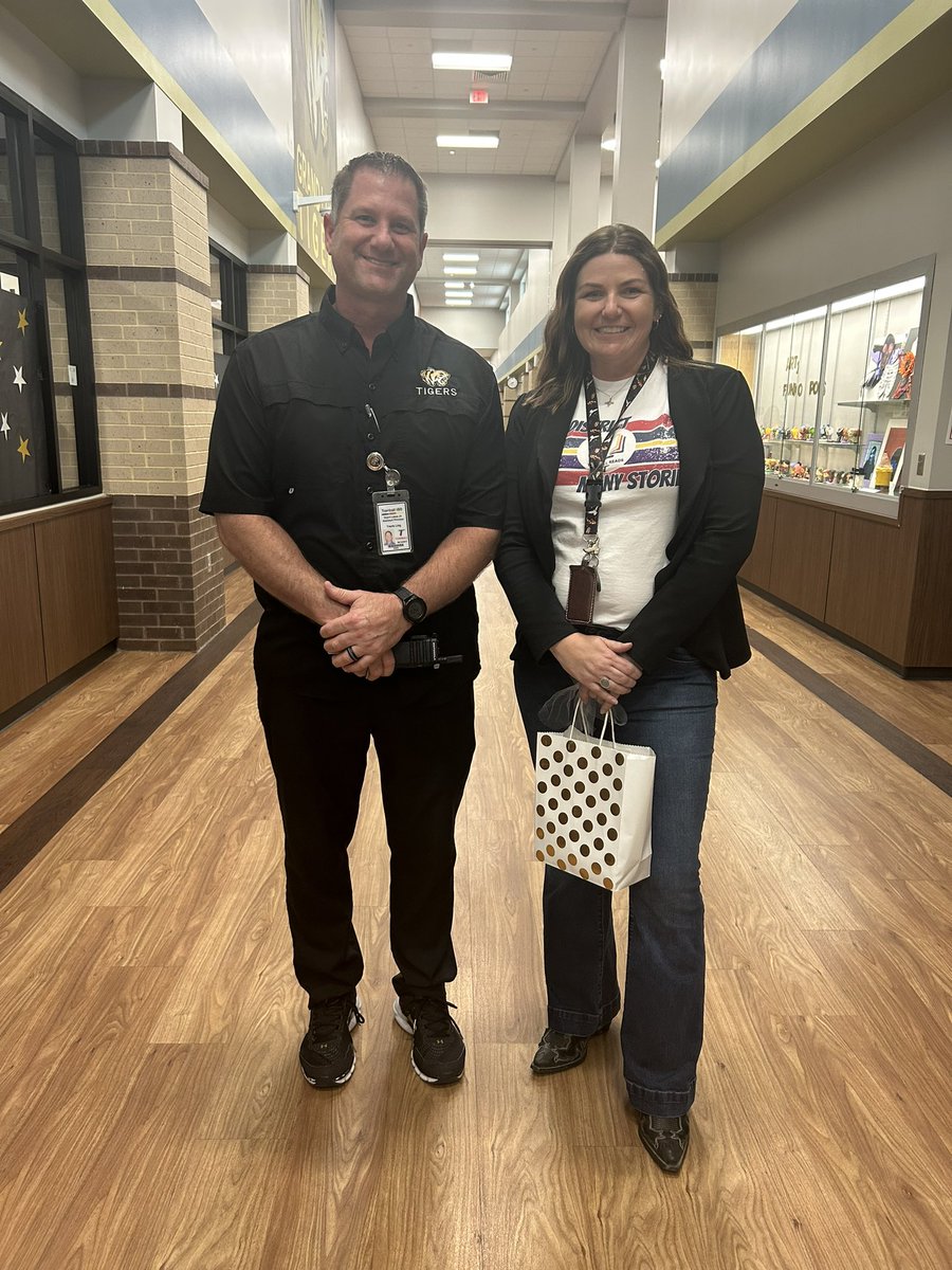 Lakewood ES Advanced Academics (@lesadvacademics) on Twitter photo A HUGE thank you to the TISD Leadership Cohort 💼✨ and everyone at Grand Lakes JH 🏫—especially AP <a href="/MrLing_GLJH/">Travis Ling</a> 🙌—for the amazing opportunity to shadow for the day 👀📝! I learned so much 📚, felt so welcomed 🤗, and left totally inspired 💡🚀!@TISDGLJHS <a href="/TomballISD/">Tomball ISD</a> A HUGE thank you to the TISD Leadership Cohort 💼✨ and everyone at Grand Lakes JH 🏫—especially AP <a href="/MrLing_GLJH/">Travis Ling</a> 🙌—for the amazing opportunity to shadow for the day 👀📝! I learned so much 📚, felt so welcomed 🤗, and left totally inspired 💡🚀!@TISDGLJHS <a href="/TomballISD/">Tomball ISD</a>