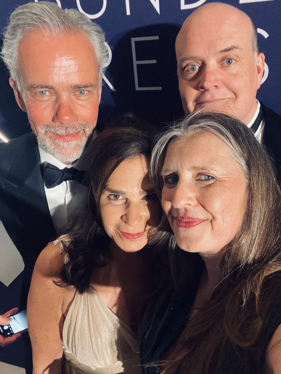 Hinter jedem erfolgreichen Podcast steht ein starker Partner. Bei uns sogar zwei. #Machtwechsel ⁦<a href="/rosidaggi/">dagmar rosenfeld</a>⁩ ⁦<a href="/SGrossSelbeck/">Stefan Gross-Selbeck</a>⁩ #astridalexander ❤️