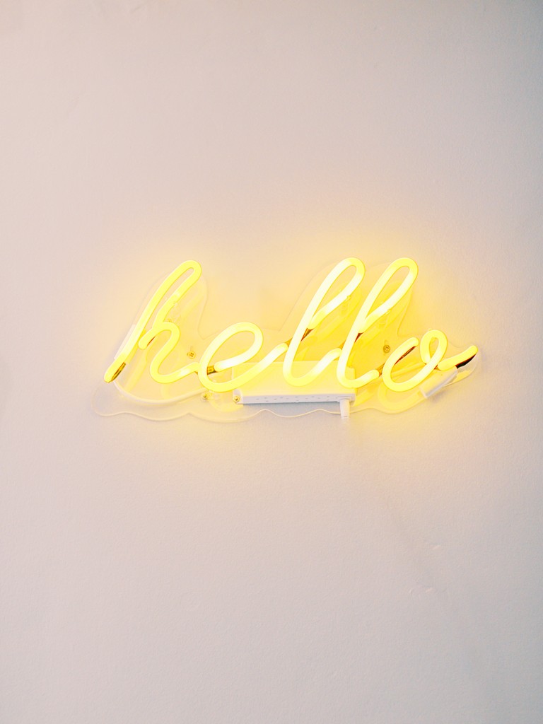 JennieLyon's tweet photo. Sometimes we get so caught up in the doing of business—emails, client work—that we forget to simply say…

Hello to our audience.
Hello to new faces joining our community.
Hello to a fresh start, a new idea, or a tiny spark of inspiration.

So hi, I'm here to support you! ✨ https://t.co/gxSMVt7Y9R