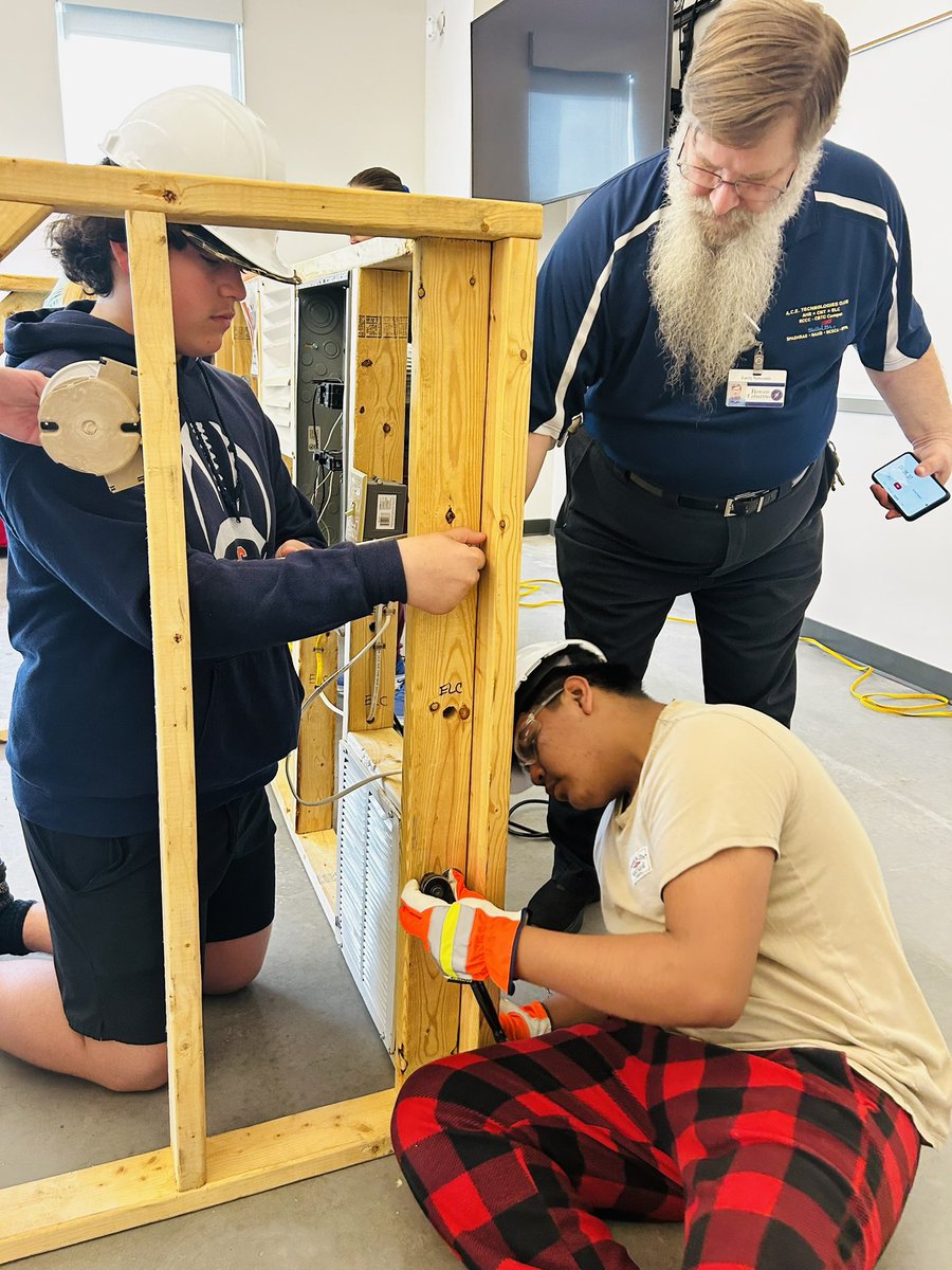 Blaire Goodale (@blaire_goodale) on Twitter photo <a href="/JCHSCougars/">Jesse C. Carson High School</a> attended <a href="/RCCCedu/">Rowan-Cabarrus CC</a>’s STEM Day. From practicing facials to installing an AC unit, kids got to experience several programs offered. <a href="/RSS_CTE/">RSS CTE</a> <a href="/JCHSCougars/">Jesse C. Carson High School</a> attended <a href="/RCCCedu/">Rowan-Cabarrus CC</a>’s STEM Day. From practicing facials to installing an AC unit, kids got to experience several programs offered. <a href="/RSS_CTE/">RSS CTE</a>