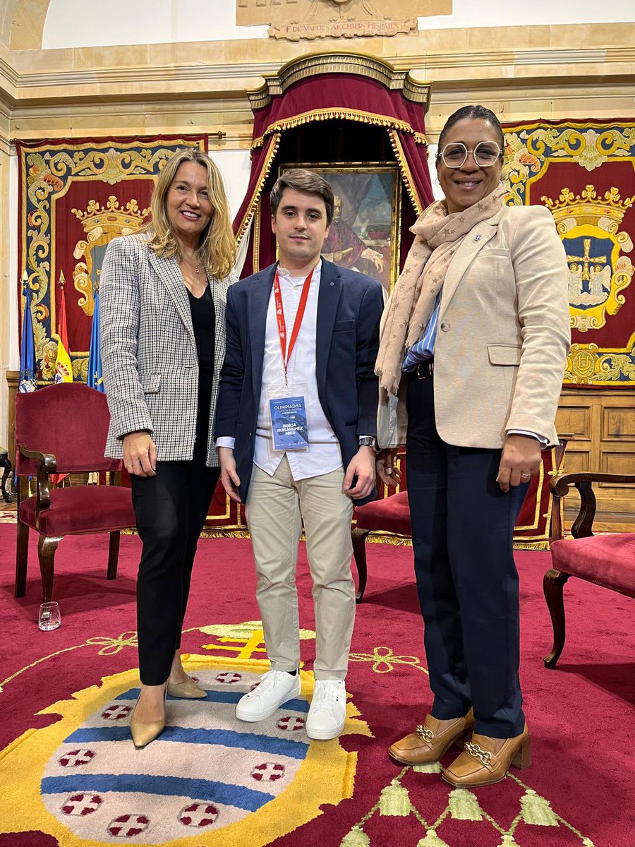 Grupo Parlamentario Popular de Asturias (@gppasturias) on Twitter photo Nuestra diputada <a href="/S_camino_R/">Sandra Camino</a> ha estado en las III Olimpiadas sobre la UE 🇪🇺organizadas por <a href="/Equipo_Europa/">Equipo Europa</a> en #Oviedo. ¡Suerte a los participantes! #OlimpiadasUE Nuestra diputada <a href="/S_camino_R/">Sandra Camino</a> ha estado en las III Olimpiadas sobre la UE 🇪🇺organizadas por <a href="/Equipo_Europa/">Equipo Europa</a> en #Oviedo. ¡Suerte a los participantes! #OlimpiadasUE