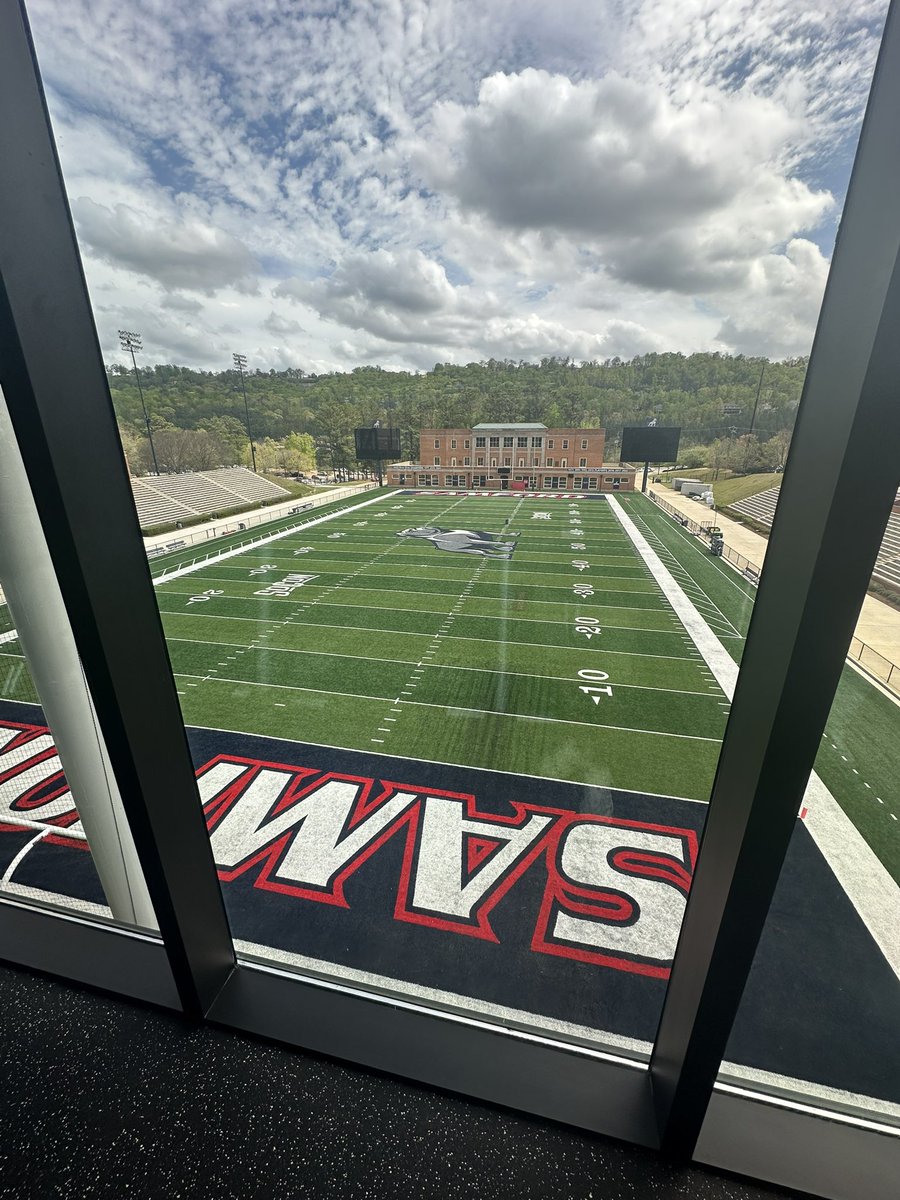ByronPruitt_'s tweet photo. Had a great time @SamfordFootball today !! @coach_sloan @PeterRenkoski https://t.co/eUmYA5dQ4o