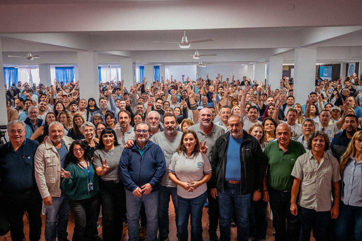 Estos son los compañeros  y compañeras que siempre están donde tienen que estar. <a href="/AtsaBsAs/">A.T.S.A. Bs.As</a> #agrupacion21deseptiembre