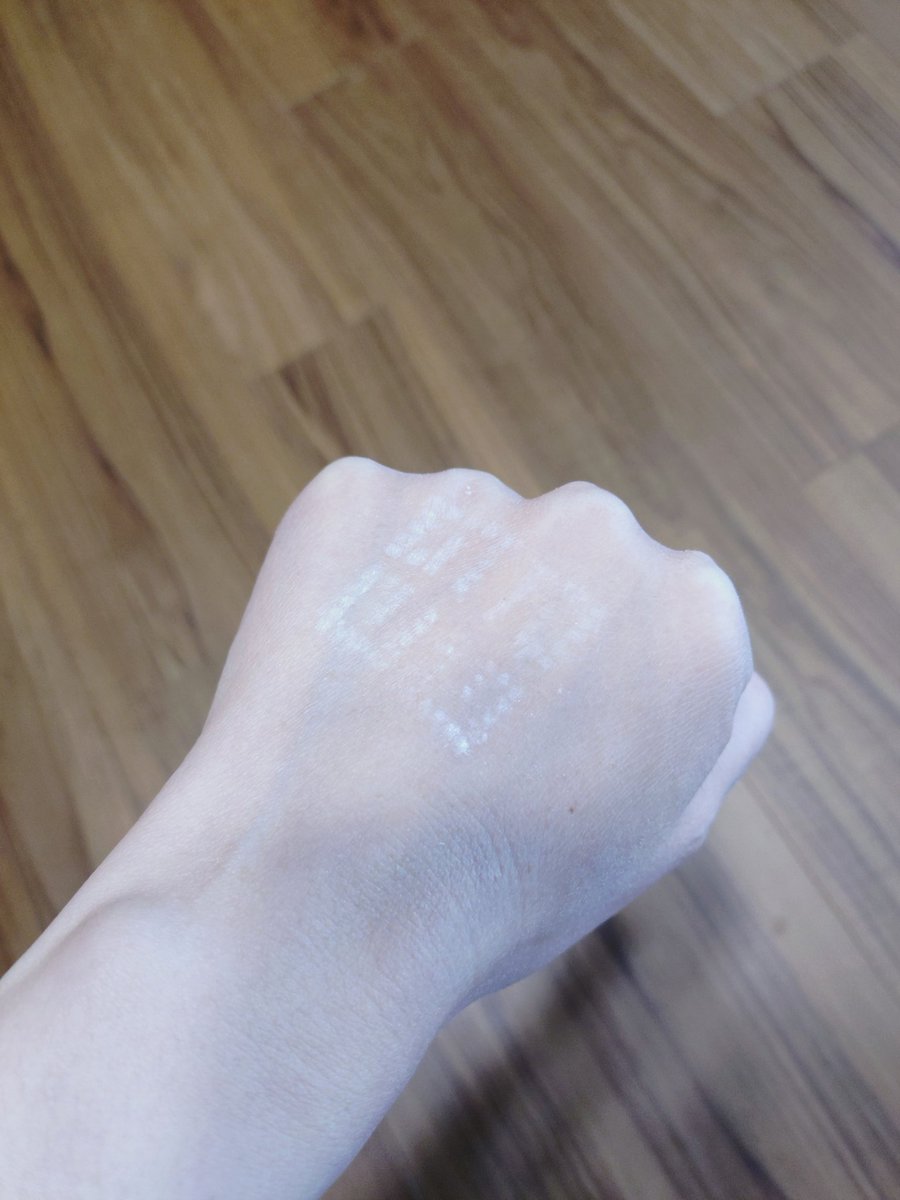 honeyhoneybee32's tweet photo. やっと開けた✨
薄いうえに手乾燥してて恥ずかしいけど笑
#4GStampChallenge https://t.co/TdG8IboaMM