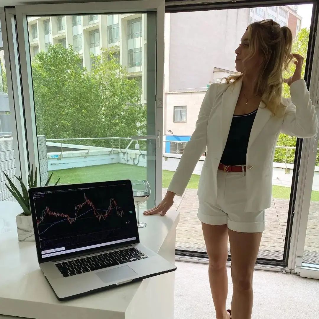 dianetracy0's tweet photo. It's no secret to people, get what you want in life you'll need to rinse and repeat everything that you're doing on a daily basis in order to become successful.

#Femaletrader #Forex #Bitcoin #Cryptocurrency #Investment #Wallstreet  #Business #Forexsignals https://t.co/dkatDnc2AA