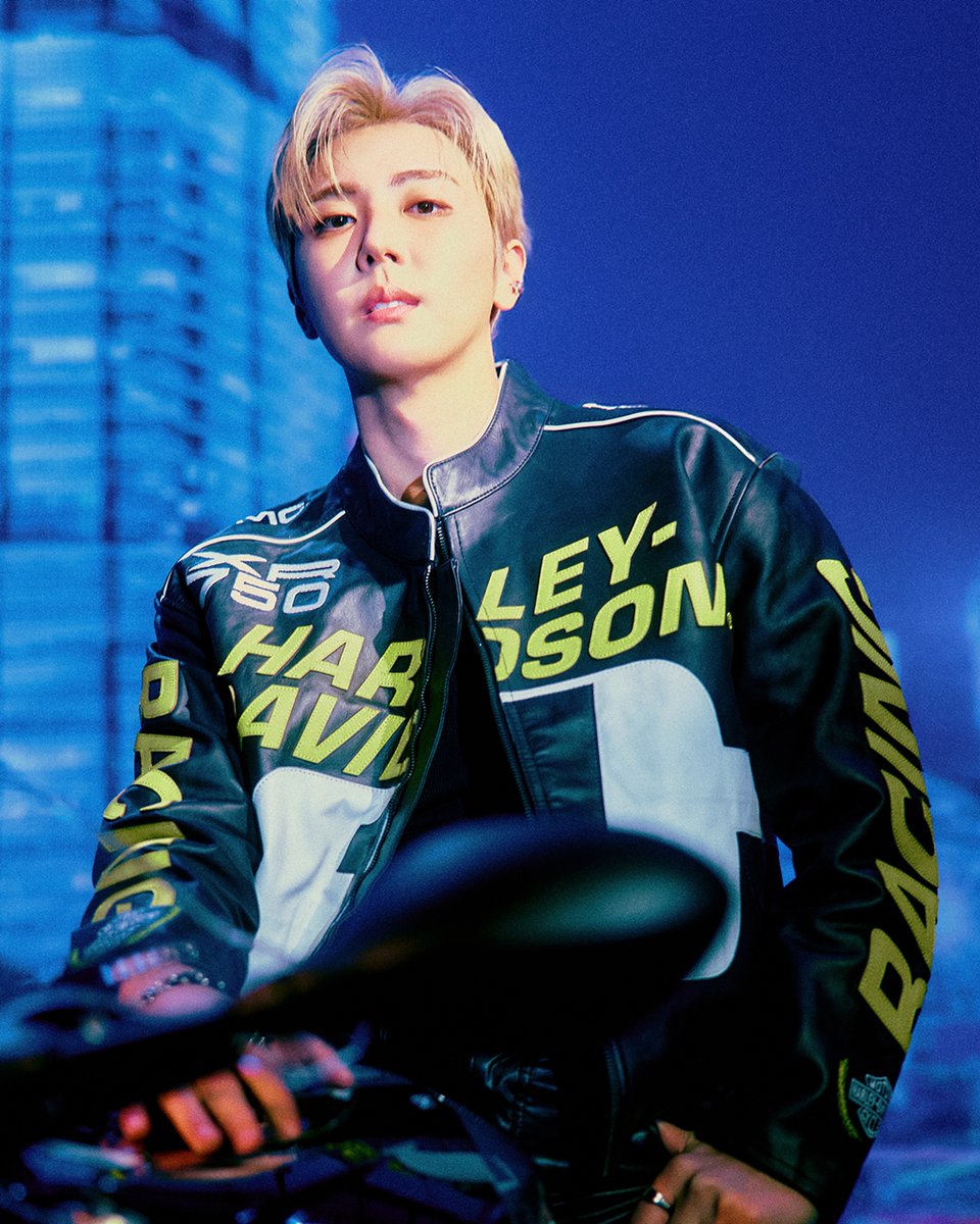 SF9 재윤, 내일(6일) 사직구장 뜬다…롯데 자이언츠 시구 도전 ⚾️

#SF9 #SF9재윤 #SF9_재윤
<a href="/SF9official/">SF9official</a>
#에스에프나인
#롯데자이언츠 #야구시구 
⬇관련기사⬇
slist.kr/news/articleVi…