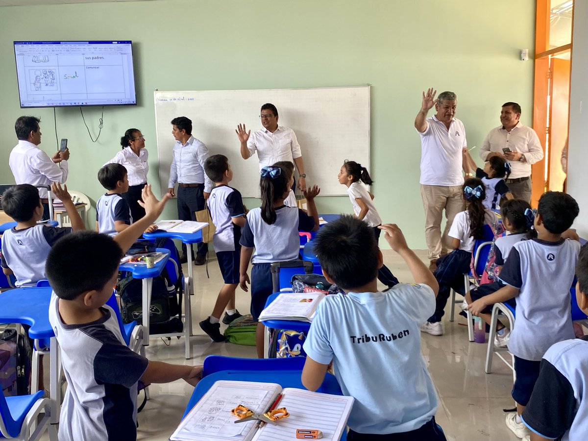 En compañía del <a href="/PrMontalvan/">Pr. Daniel Montalvan</a>, presidente de la UPN, y la administración de la MPN, recorremos aulas, visitando a docentes y alumnos.🙌📚✨ 

#MásqueEnseñanza #EducaciónConPropósito #ASEANORTE