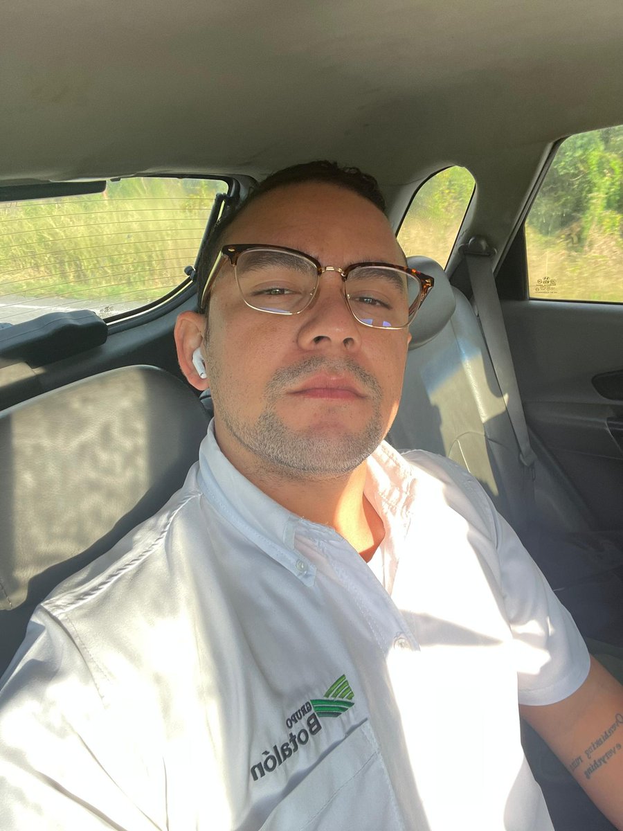 Soyaabreu's tweet photo. 🚨 Se busca a Jesús Arrieche 🚨
Estamos en la búsqueda de Jesús Humberto Arrieche, un ex trabajador de la empresa #Botalón. Él ha sido señalado como responsable de una estafa que ha afectado a aproximadamente 30 personas, incluyendo proveedores, colegas y amigos #lara https://t.co/CkCos6Ts64