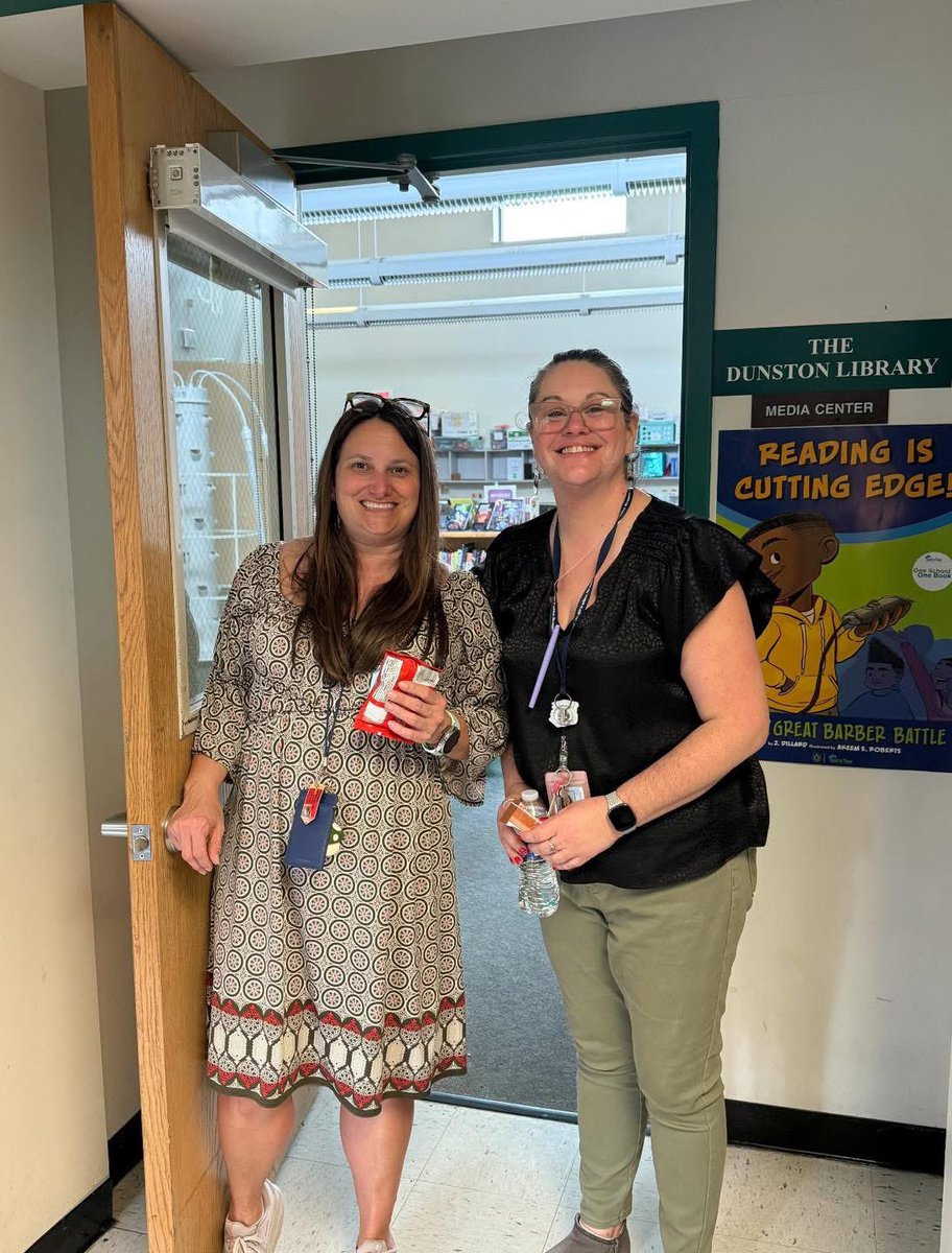 FairOaksHCPS's tweet image. Happy National School Librarian Day to Ms. Robertson and Mrs. Walter! 📖 Thank you for igniting a passion for reading in our Cardinals! #GrowingGreatness