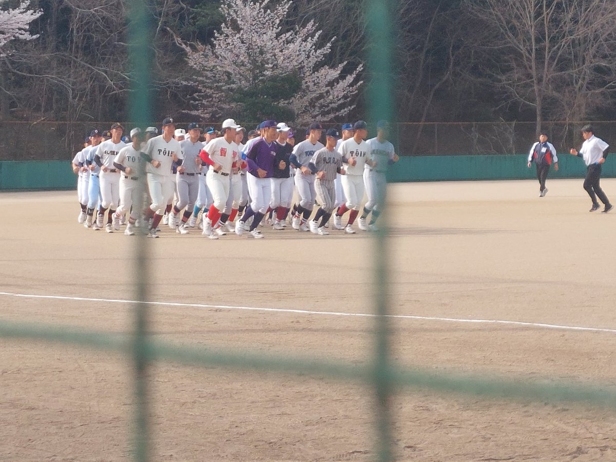 🔥高校日本代表候補合宿最終日🔥
今日はフリー打撃中心の半日練習です。
小倉監督からは「普段と違う疲れもあるだろうが、ケガなく。キャッチボールも身体が重いようなら無理しないように」とミーティングがありスタートしました！
#熱闘　#甲子園　#高校野球