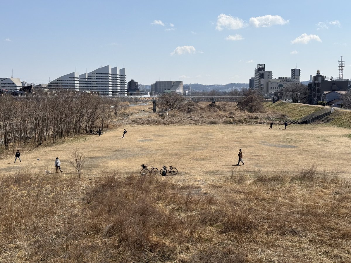 おはようございます！
晴れの土曜日☀️
本日もよろしくお願いします

#写真好きな人と繋がりたい
#写真撮ってる人と繋がりたい
#スナップ

📸iPhone16Pro