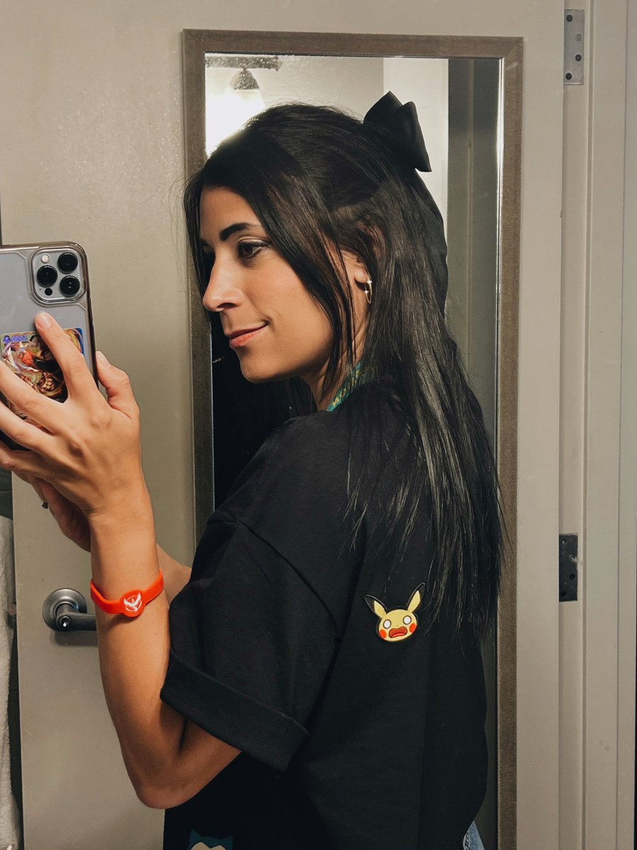 meganflick's tweet photo. Still the best #Pokemon shirt I’ll ever own 👌🏼 https://t.co/IC9tjLFSOD