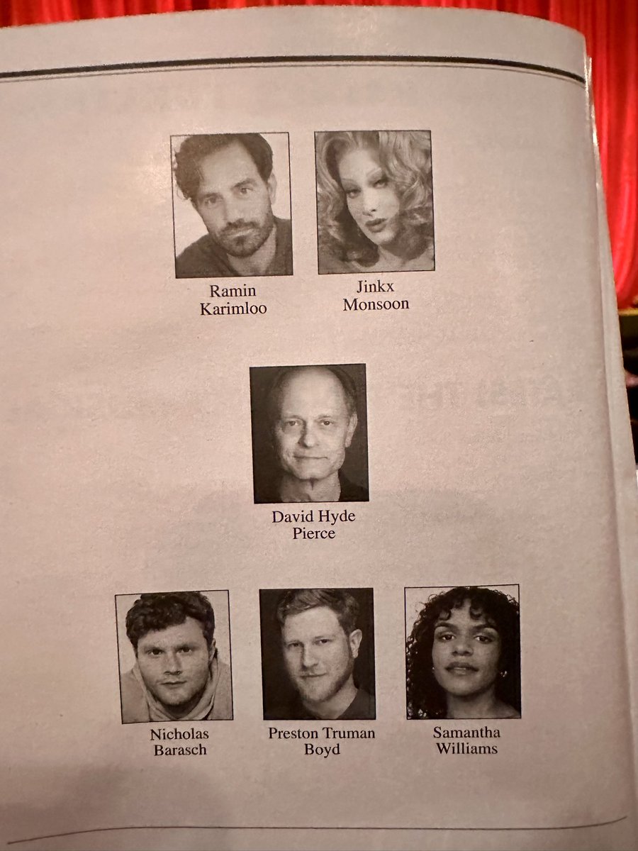 BrigidNYC's tweet image. PIRATES! THE PENZANCE MUSICAL 🎭
FIRST PREVIEW! ⚔️ 🏴‍☠️
WARREN CARLYLE Choreography
SCOTT ELLIS Director
David Hyde Pierce 
Ramin Karimloo
Jinkx Monsoon
Nicholas Barasch
#PiratesBway #PIRATES!
#PiratesThePenzanceMusical
