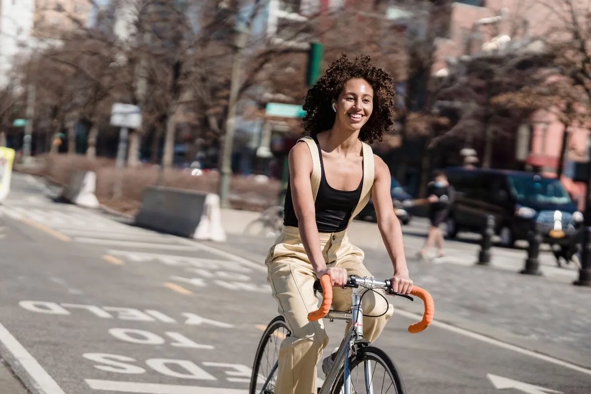 “El ciclismo es peligroso”, “las ciclovias aumenta el tráfico” y otros mitos sobre el ciclismo urbano que hay que desenmascarar 🤦‍♀️ discerningcyclist.com/bike-commuting…