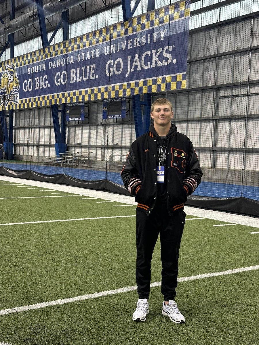 Had a great junior day visit at <a href="/GoJacksFB/">SDSU Football</a> thanks for the discussions and hospitality <a href="/CoachDtjackson/">Dan Jackson</a> <a href="/CoachMcLin/">Marcus McLin</a> <a href="/Coach_Benedetto/">Vince Benedetto</a> <a href="/_pcpirates/">Platte County Football</a>