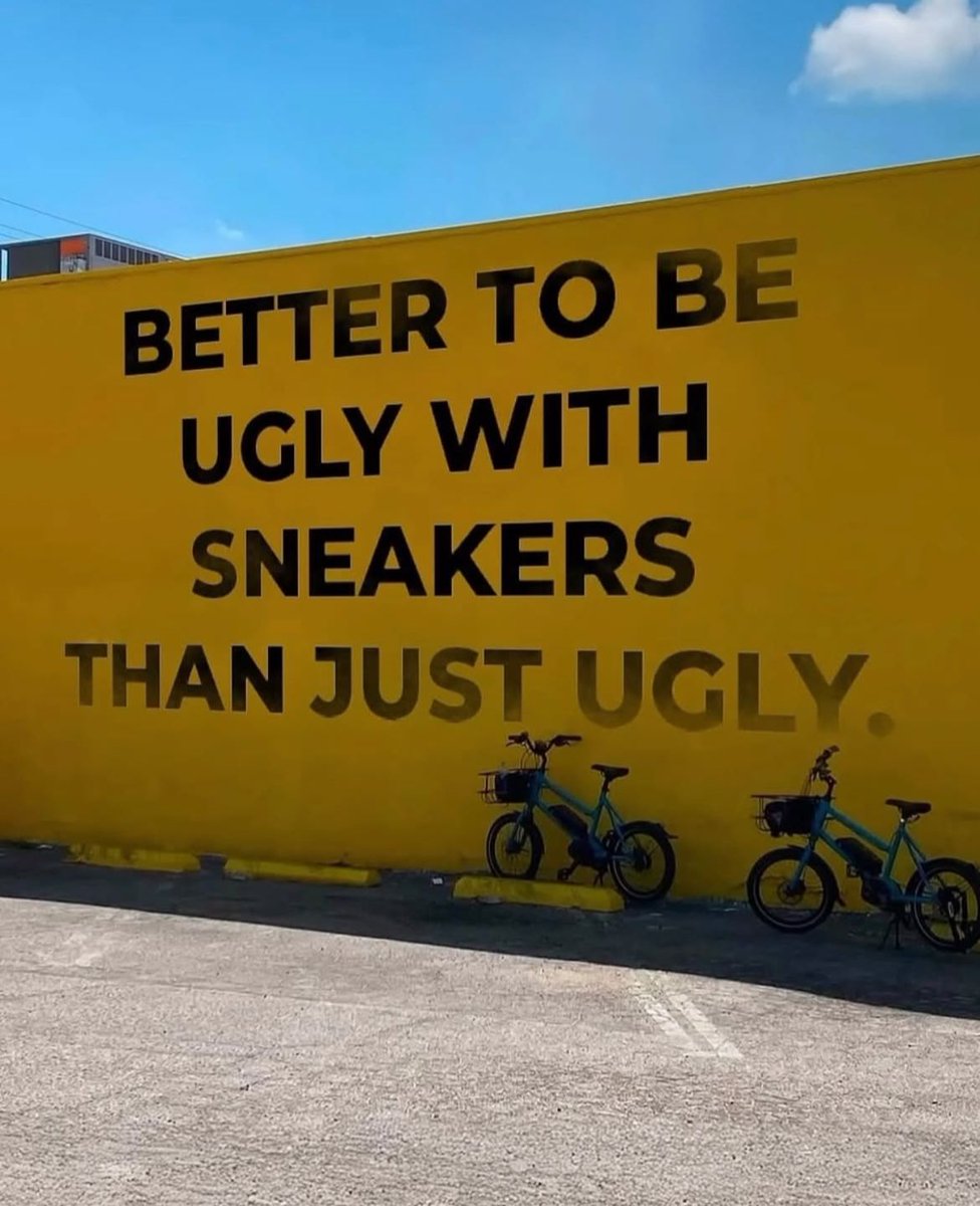 JustFreshKicks tweet media