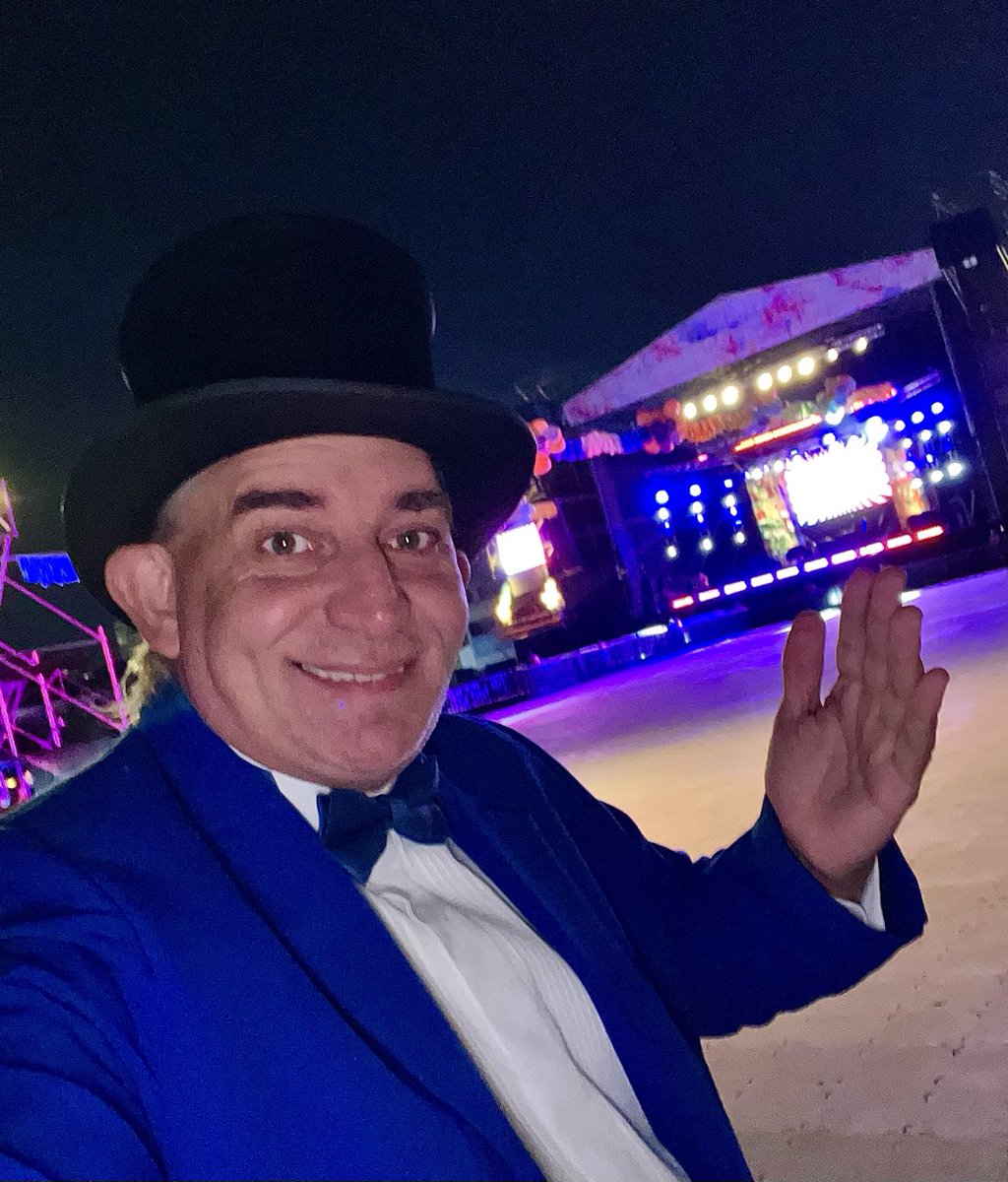 MAGOSINDIENTES's tweet image. Llegando a estadio #GEBA hoy Viernes Con toda mi Magia, Humor y Animación en #Evento #Bizarren Music Party Festival