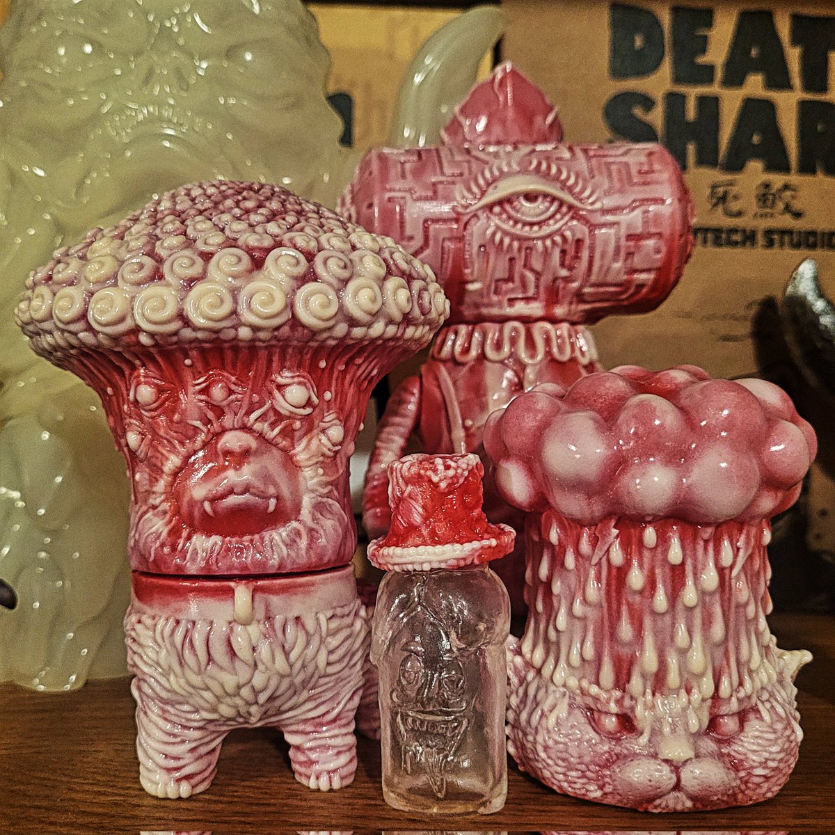 thetoychef's tweet photo. Weekend of meat... but may end up needing some dessert? Chocolate mint perhaps?  @moucoyama #moucoyama #sofubi #softvinyl #sofubitoys #surrealism #sofvi #sofuvi  #marbledmeat #sofuvi https://t.co/HWSgOoeZOM