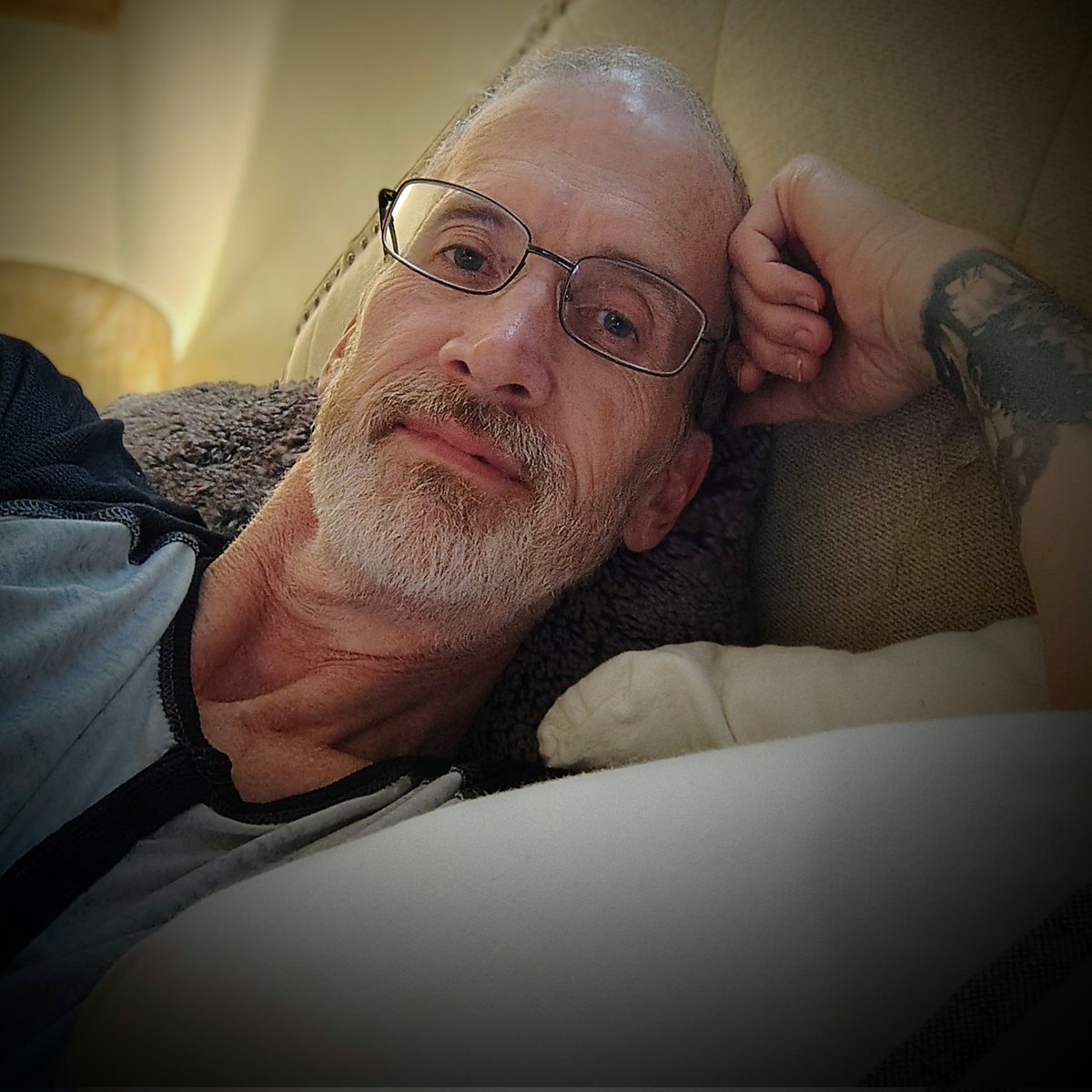 Looking for my kinky guy for life !!  Take me away